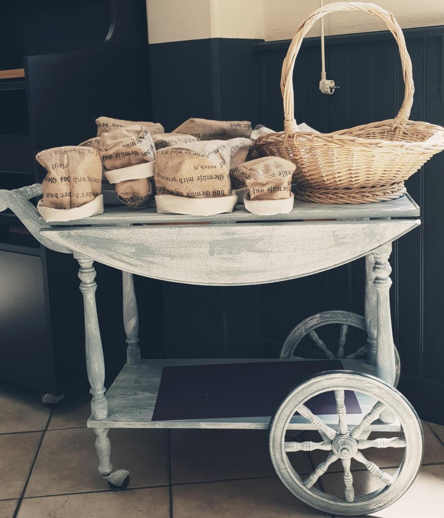 La Petite Maison Des Artistes Castelnau-Pégayrols Exteriér fotografie