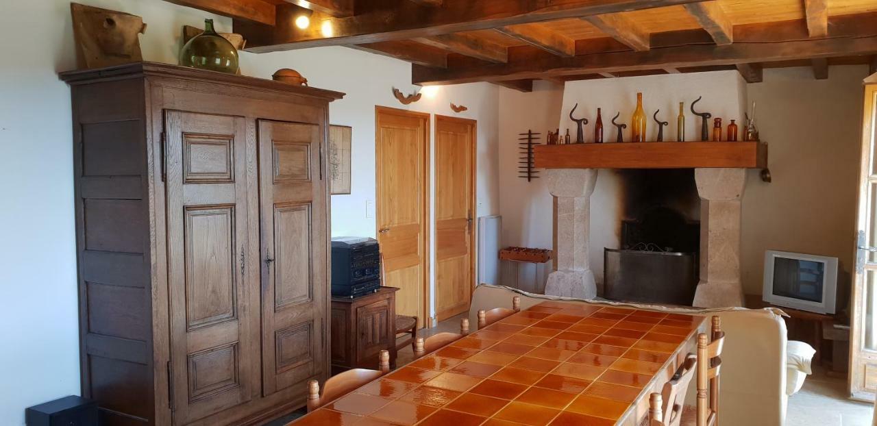 La Petite Maison Des Artistes Castelnau-Pégayrols Exteriér fotografie